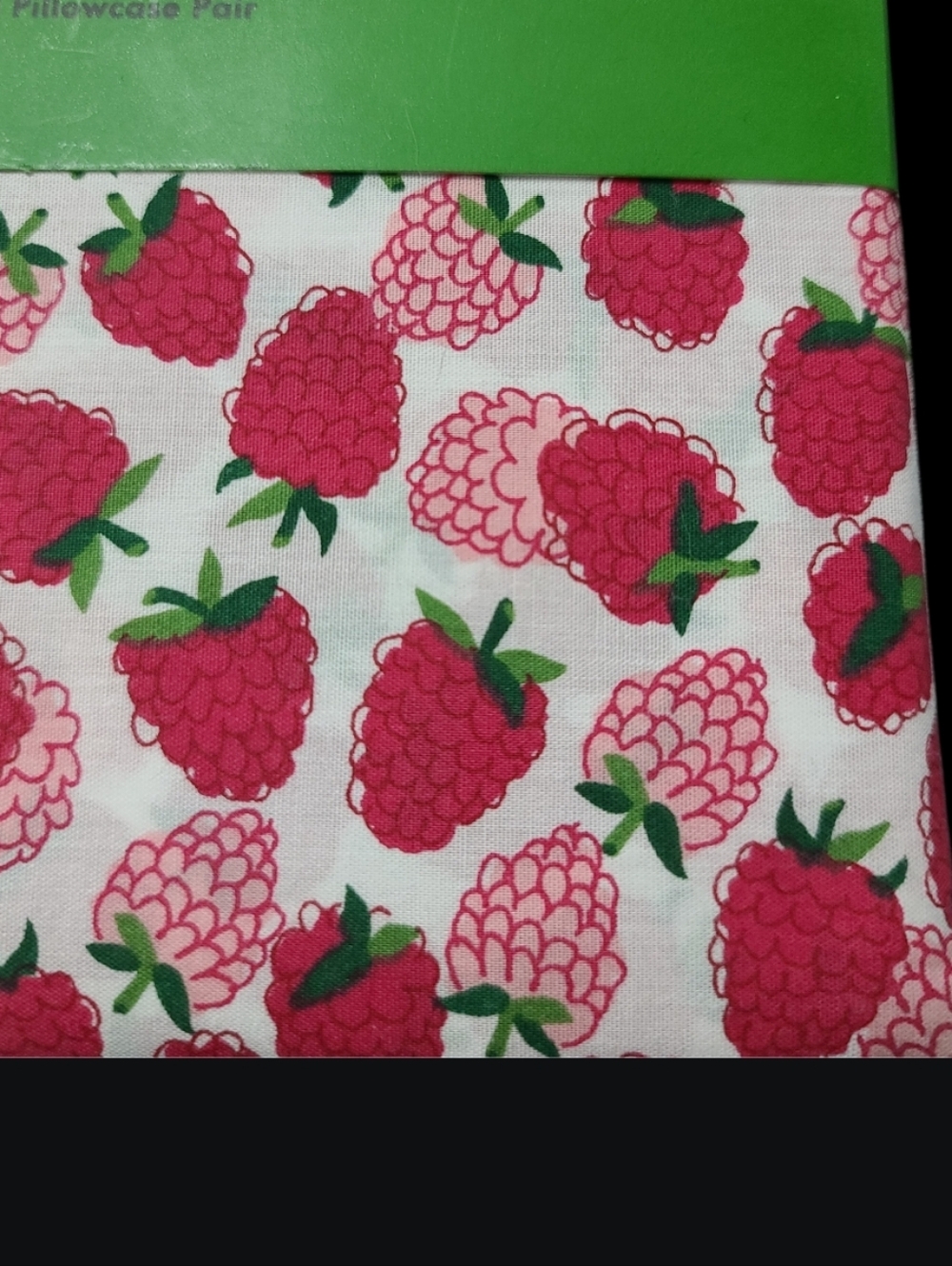 Kate Spade Raspberry Pillowcase Set 100% Cotton New - Picture 2 of 4